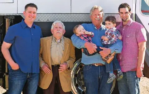 Tyler Elliff, Moe Elliff, Brandon Elliff (held), Budd Elliff, CJ Elliff (held), Greg Elliff